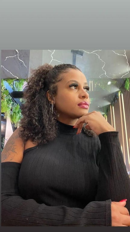 MANUELA SANTOS Massagem sensual em