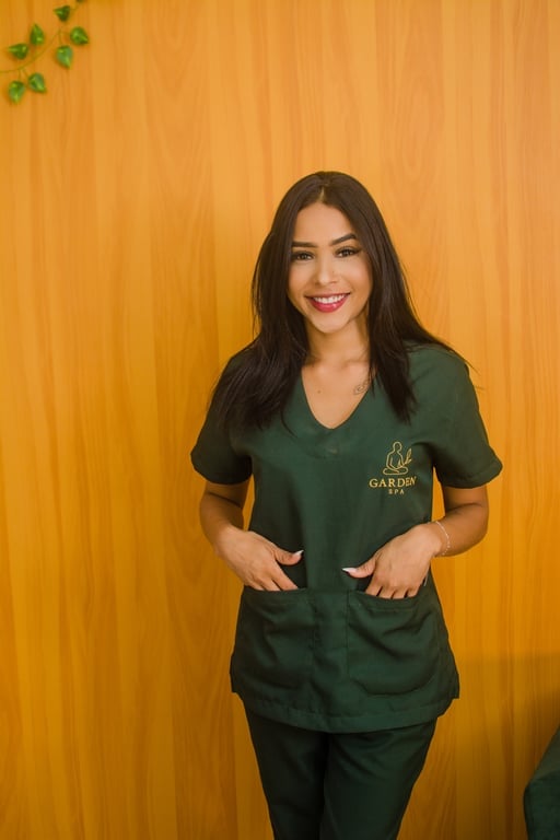 Adrielly Silva Massagem em