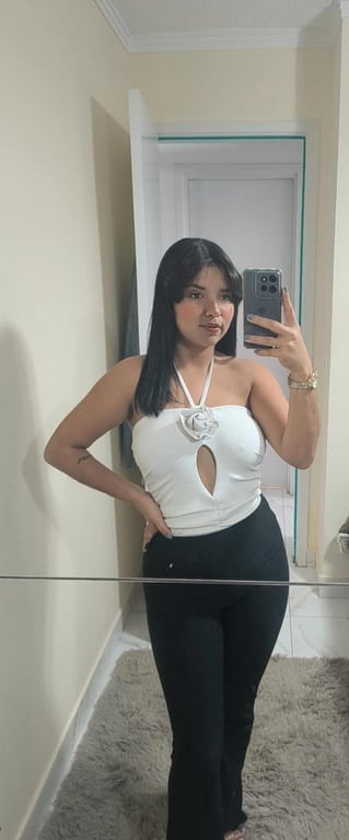 Tainá - Massoterapeuta Relaxante e Sensual Massagem sensual em