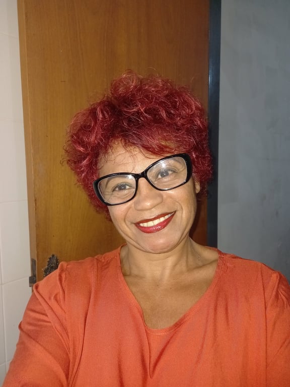 Rosana Carvalho especialista em Massagem tântrica e Terapêutica Massagem