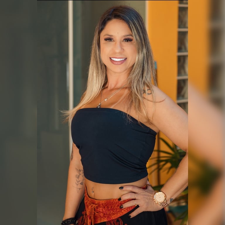 Tatá terapeuta tântrica, “Sua melhor escolha está aqui.”
