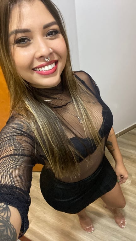 Prazer, Nyna! Especialista em massagem masculina! Massagem