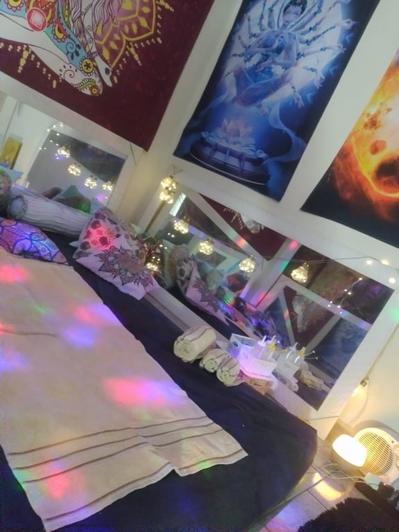 Val Araújo Massagem Tântrica para Homem em Rio Claro Massagem sensual em