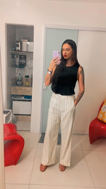 Renata Lobo - Especialista em massagens sensuais