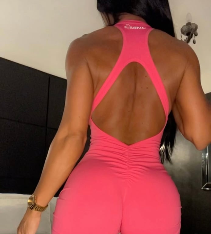 Kelly Garcia Massagem tântrica em