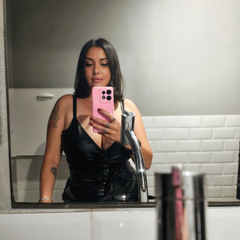 Thais - Massagem Tântrica e Nuru