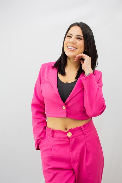 Mary, a tatuada. Massoterapeuta, simpática e sempre sorridente. Haha Massagem