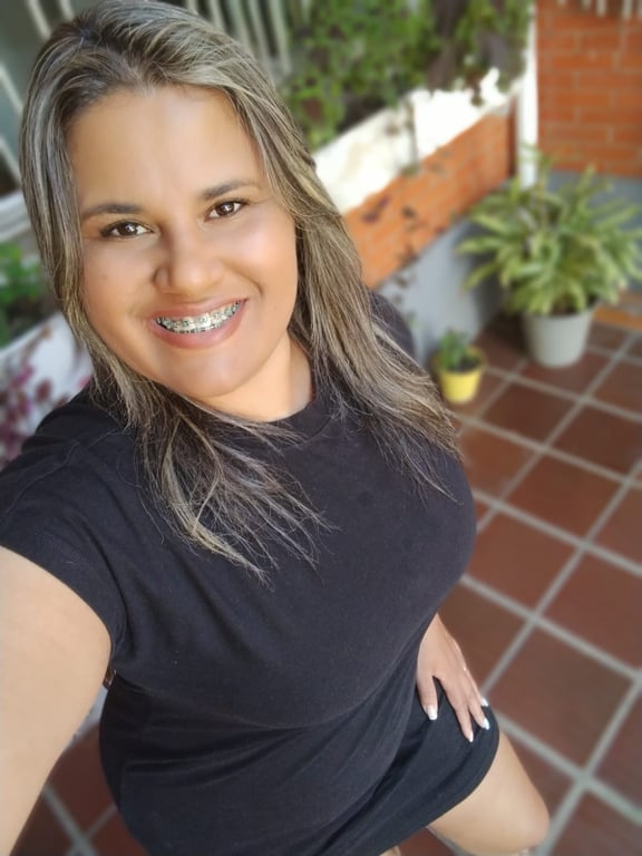 Brenda Massagem tântrica e nuru
