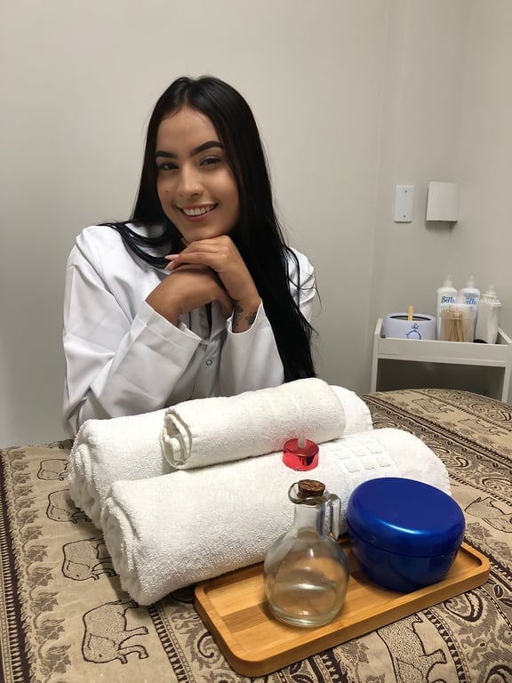 BIANCA - mix de massagem sensual e depiladora! Massagem