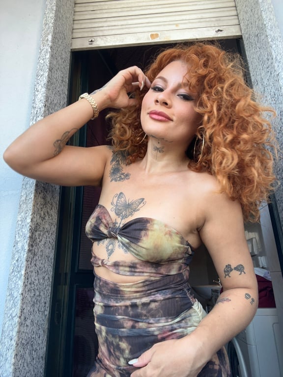 Larissa leona Massagem