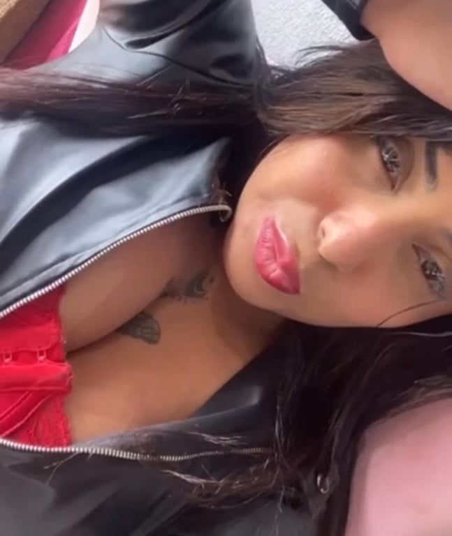 Jasmym Oliveira Sinta minhas mãos e esqueça o mundo… Massagem