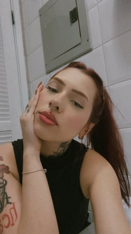 Nia Massagem terapêutica e sensual Massagem em