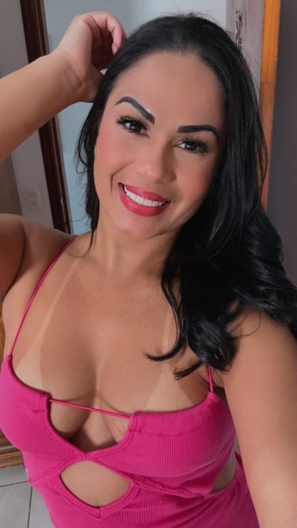 Thayla,Entre tesão gemidos e arrepios,relaxe até perde o controle Massagem