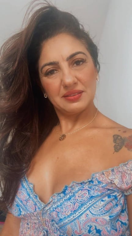 Marcela Massoterapeuta - Massagem Relaxante e Nuru Massagem