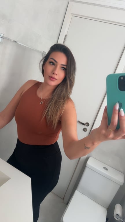 Júlia terapia corporal Massagista