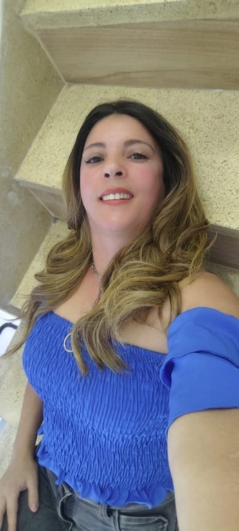 Ana - Terapeuta Trabalho com massagens Massagem em