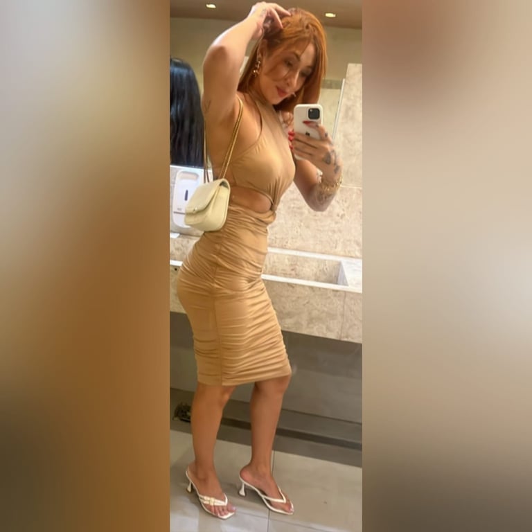 Mayra, massagem corporal e sensual.