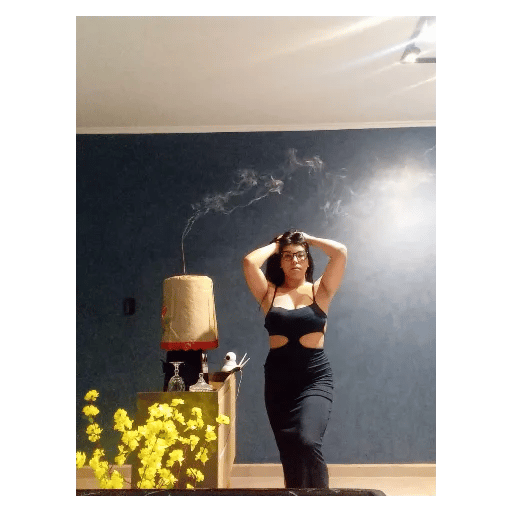 Alana Moreira Massoterapeuta - Especialista em Massagem Sensual