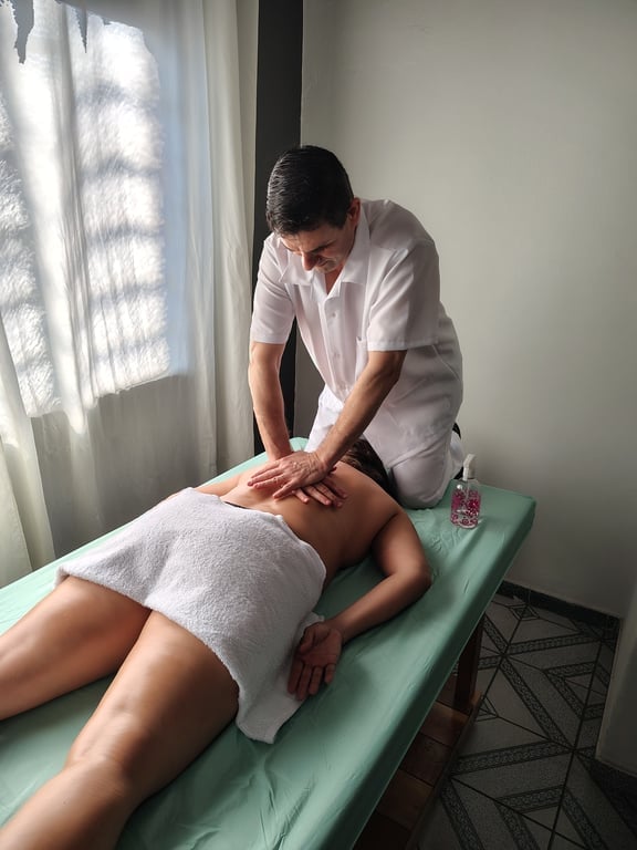 Tony Merino - Massoterapeuta Massagem tântrica