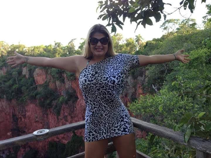  JAKI TERAPEUTA TÂNTRICA NURU Massagista