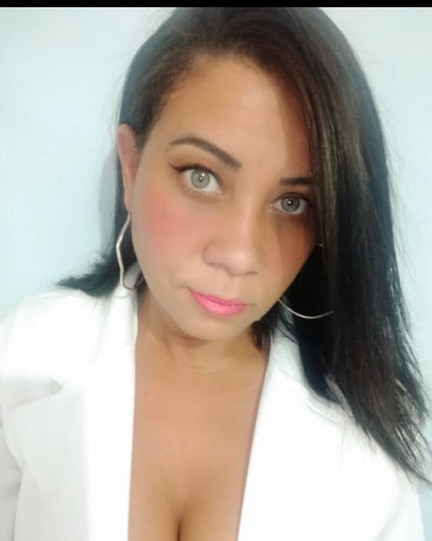 Morena dos olhos verdes 