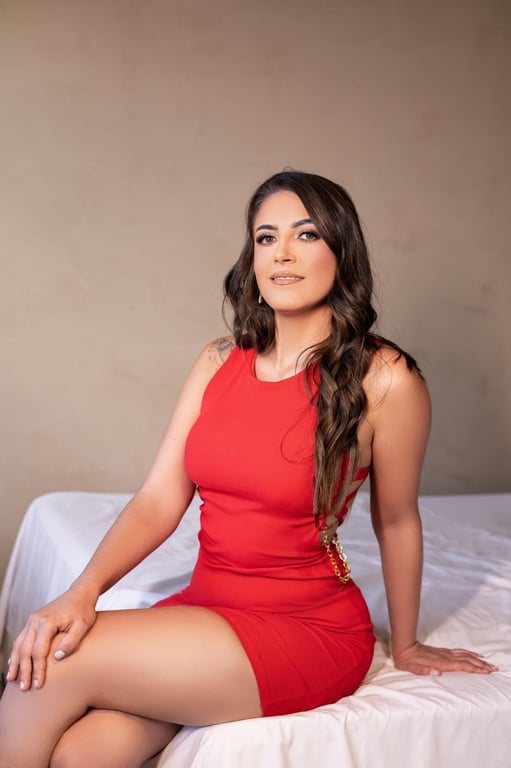 Karina - Massagem terapêutica e sensual Massagem sensual