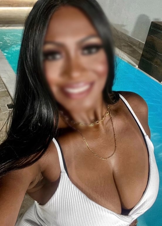 Rayssa Delicadeza, Sedução e Prazer em cada Toque!