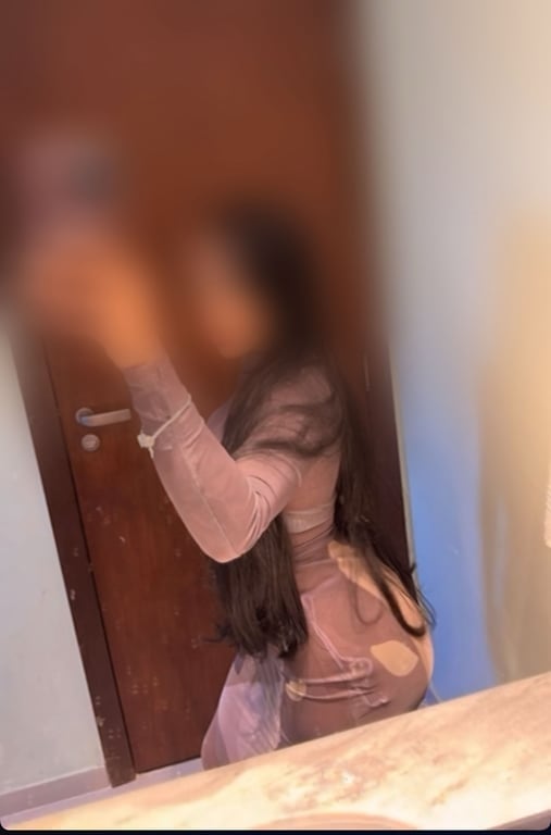 Luma especialista em tantra e nuru 