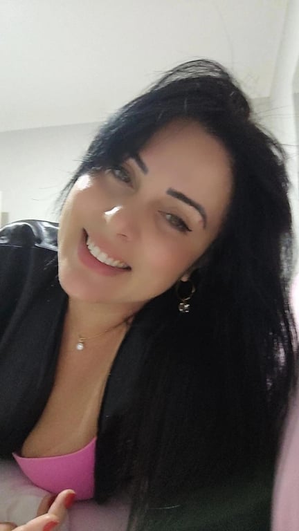 Massagem tântrica e massagem sensual nuru. Consultório Mandaguaçu 