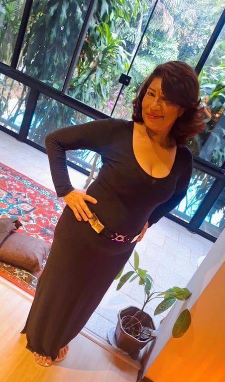 Bruna Braga terapeuta muscular Massagem sensual em