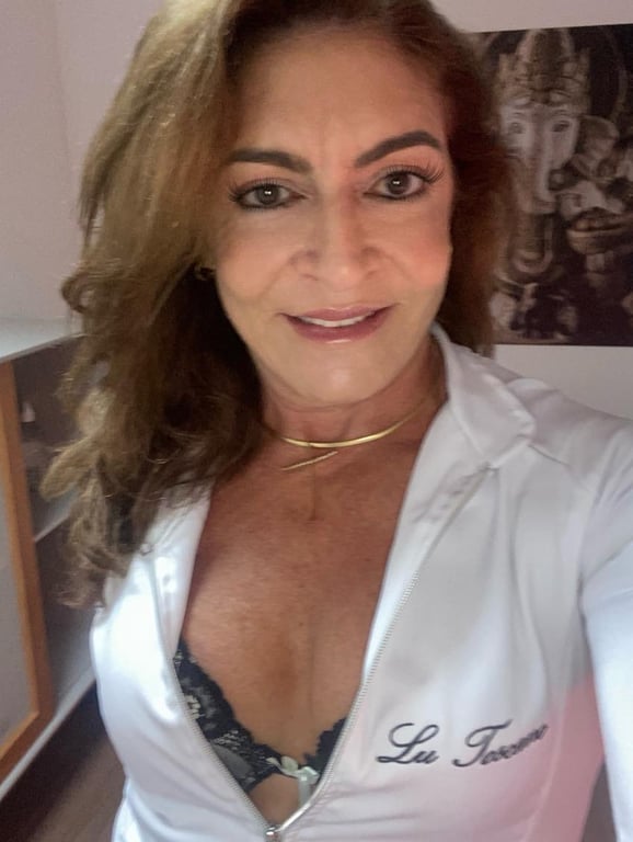 Lu - Massoterapeuta - Venha relaxar em minhas mãos Massagem