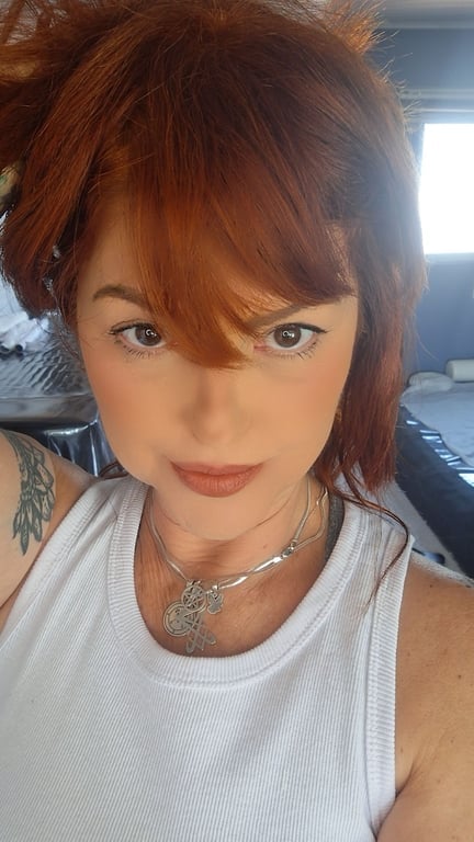 Sandra Massagem Tântrica e Nuru 
