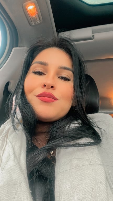 Jessica Reis massoterapeuta tântrica Massagem