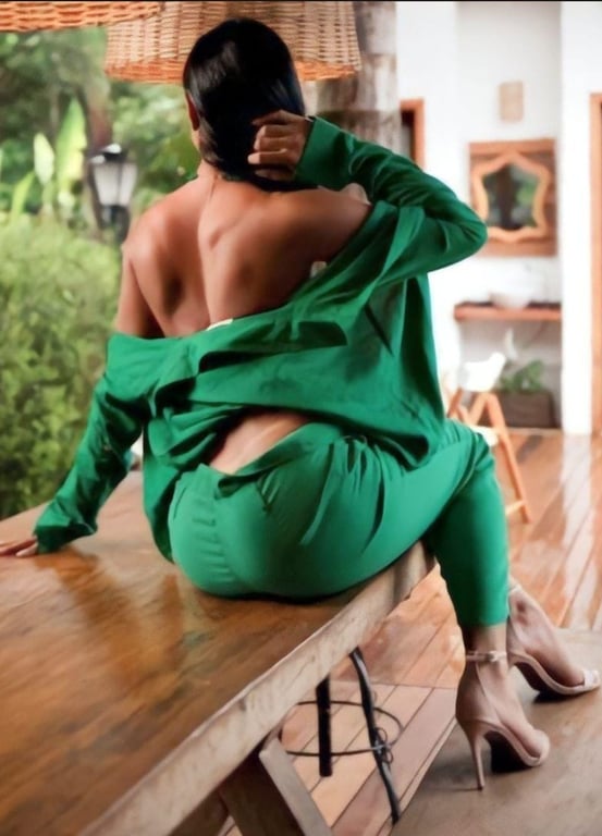Luísa Villela - Permita-se viver um momento único de relaxamento Massagem nuru