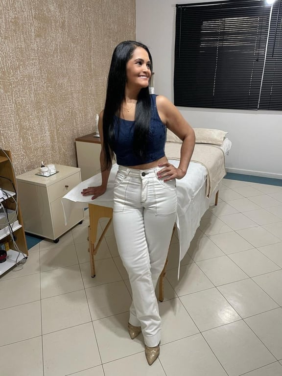 Mag Diniz - Tantra & Intimidade Somática