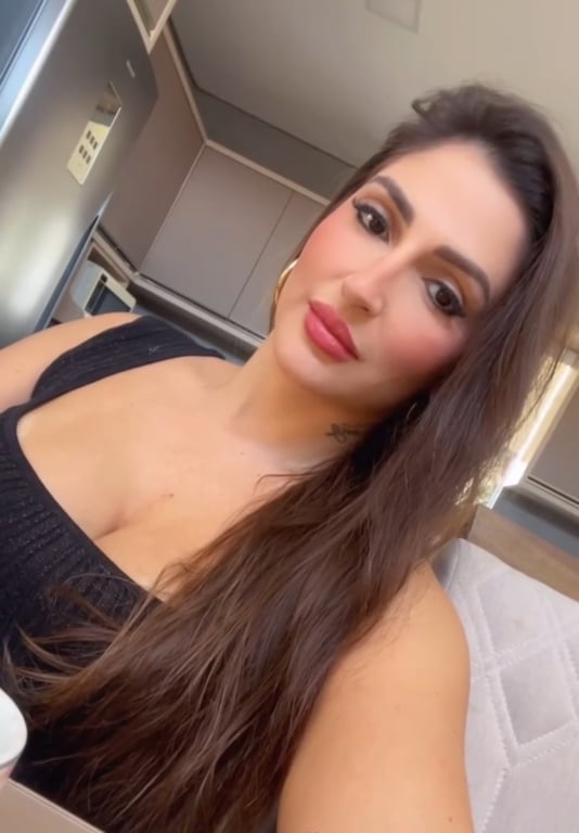 Elena - Mix de massagem tântrica e nuru/ Não trabalho com sexo.