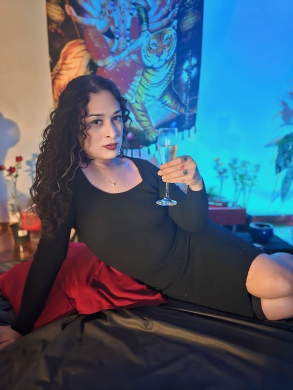 Ariel Terapeuta TRANS, especialista em terapia tântrica Massagem nuru em
