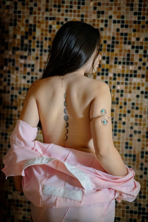 Juliana - Massoterapeuta Massagem tântrica em