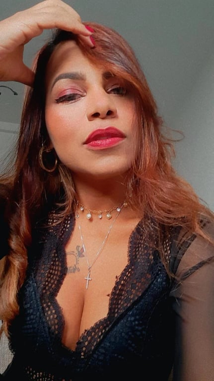 Karla Terapeuta Massagem tântrica