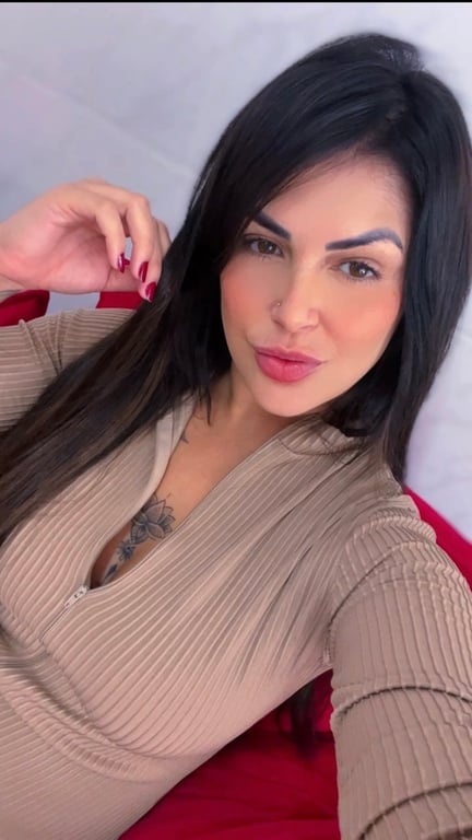 Kell Cunha Massoterapeuta massagem Tântrica Massagem tântrica