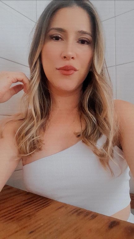 Massagem com Clara Toques que despertam