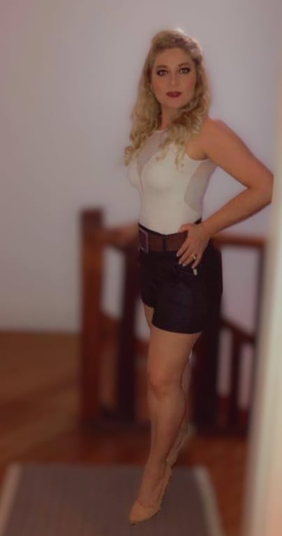 Camila Massagista Tântrica Massagem tântrica