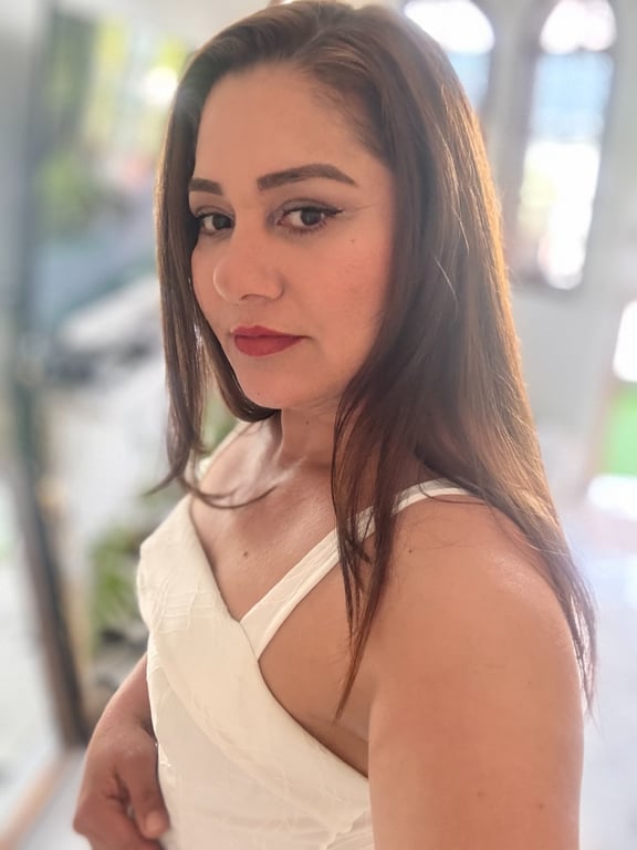 Rose - Especialista em Massagens Sensuais Massagem tântrica em