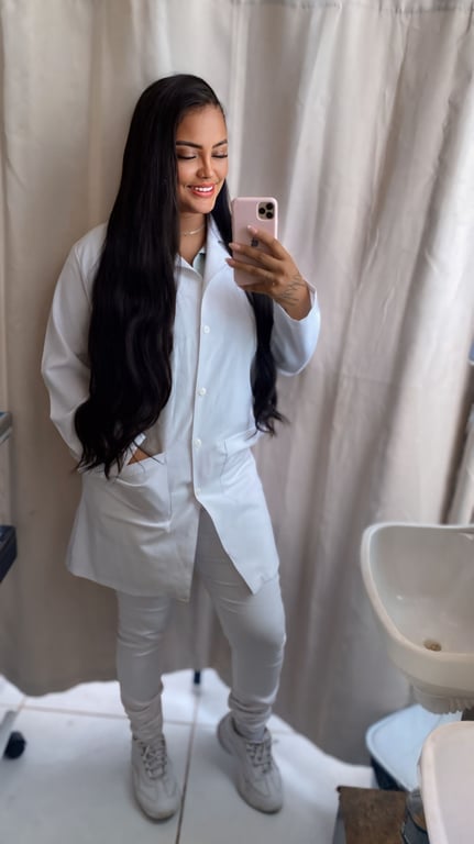 Yasmin Massoterapeuta - Massagem Tântrica Massagem