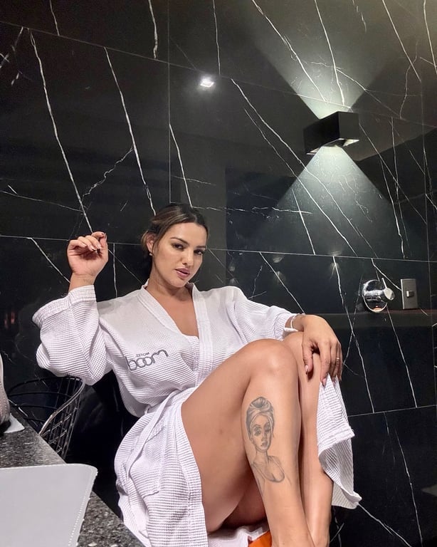 Terapeuta Mara Massagem sensual em