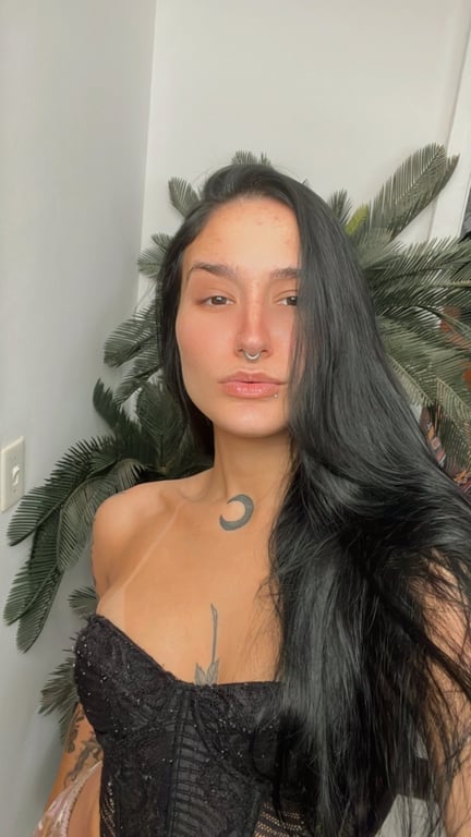 Rebeca Terapeuta - Sensualidade e Relaxamento na medida certa. Massagem