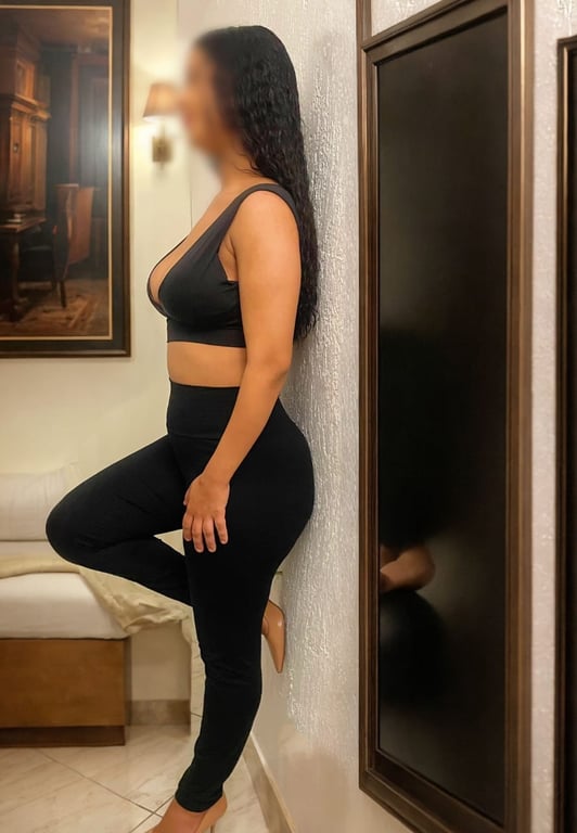 Evellyn Lira - Iniciante e inesquecível a sua massagista dos sonhos Massagem tântrica
