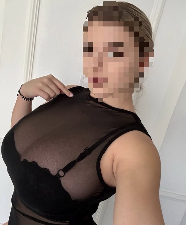 Julia Massoterapeuta - Massagem Relaxante e Nuru Massagem