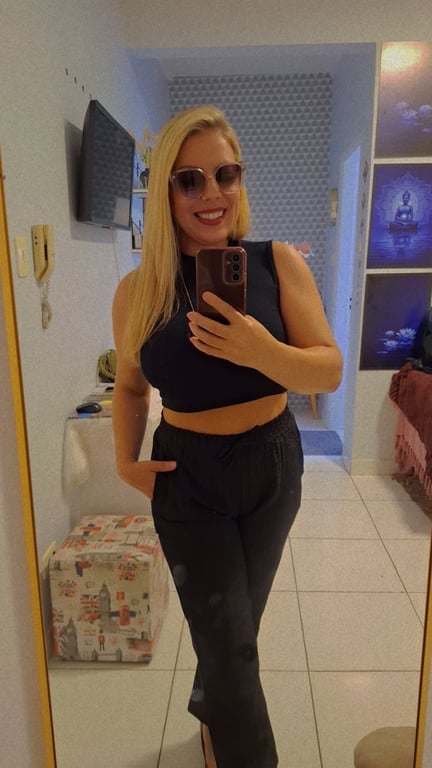Jaky mineirinha viva essa incrível experiência Massagem nuru