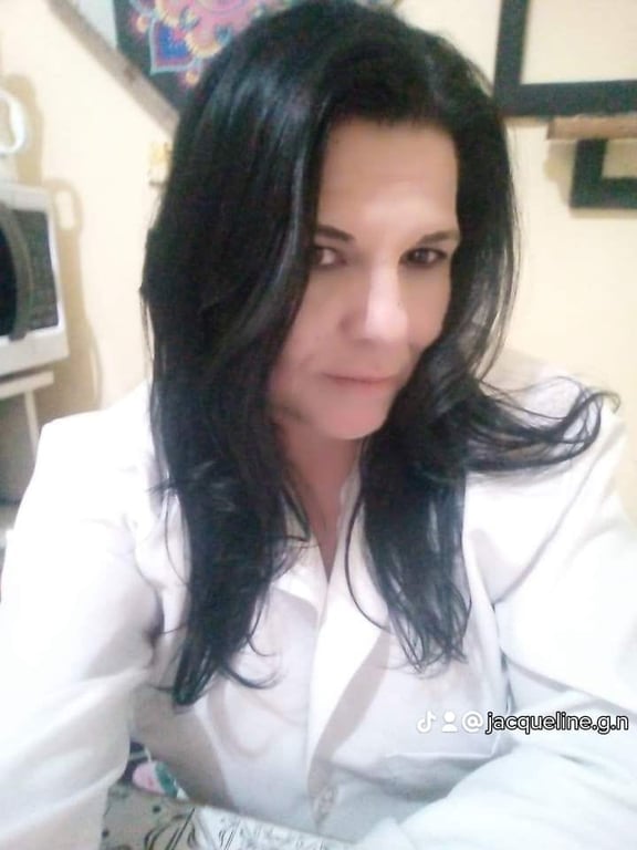 Monique massagens - Seu corpo precisa de cuidados Massagem sensual em